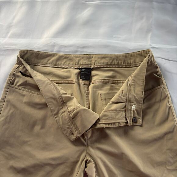 All In Motion Pants Mens 34X 32 Tapered Commuter Tan Business Casual Office - Picture 8 of 12